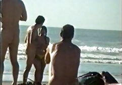 Các cô gái với bộ ngực giả phim massage nhat ban