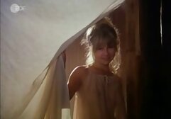 Làm sạch trong phòng massage yoni nhật bản tắm