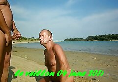 Một vài từ từ St. Petersburg gặp trong sân và đi về nhà sex nhat ban massage với một ly rượu