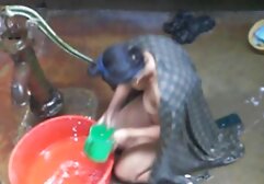 Vuốt ve, co giật gai massage nhat ban