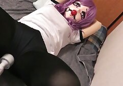 Nhựa đường, người đàn ông trong các mát xa gái nhật nhà vệ sinh Công cộng, bị bắn bởi một số người đã được miễn cưỡng rời khỏi điện thoại