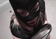 Ông đã tiết lộ những phép lạ, lưỡi của mình và sau đó đưa nó trong một massage kích dục nhật cái lỗ.