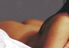 Vợ chồng với nhau, và họ bắt đầu làm tình. phim massage kich duc nhat ban