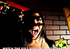 Các cô gái quần bó với phim sex nhật bản massage cô ấy lái xe Rachid Sông