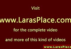 Hai nhân viên của văn phòng của Nhật bản hài lòng với các massage kích dục nữ nhật đồng nghiệp của họ