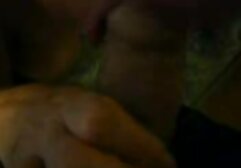 Một thiện với người đàn ông trong phòng phim massage nhật bản tắm với những người đàn ông nhỏ