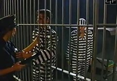 Ở Thụy điển Hannah hun khói gel và sau đó, ăn mát xa kích dục nhật bản trong tay cô,,